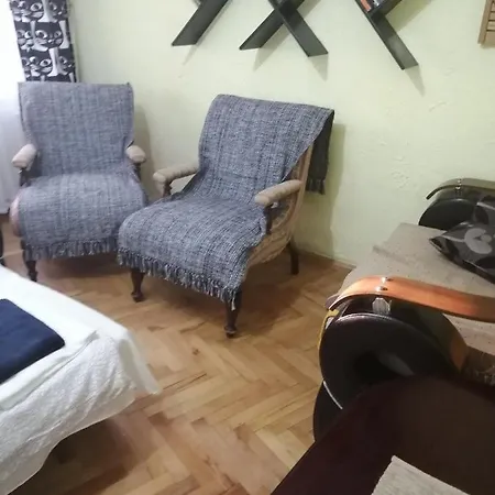 Apartment Lazovic